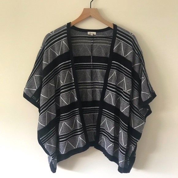 Ava Couture Sweaters - Ava Couture Black White Geometric Print Open Front Cardigan Sweater - Small